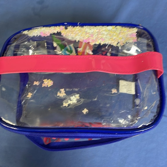 Girl Scouts Butterfly - Plushie, Bracelets, Water bottle, Lights, Zip Bag - Picture 7 of 11